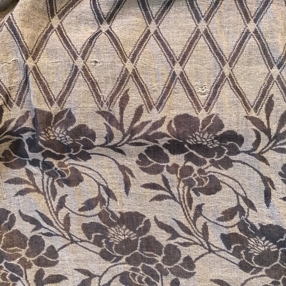 ✨Reversible gray patterned scarf with fringe - Picture 3 of 4